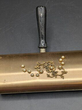 Vtg Table Crumb Sweeper Lint Brush Gold Tone Pearl Floral Embelishment in Box